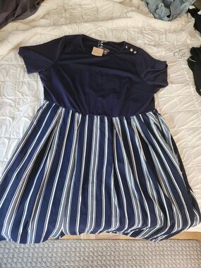 Striped Contrast Print Waist Cinched Midi Dress